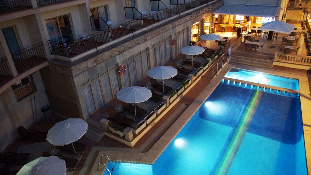 Iris Hotel 37/37