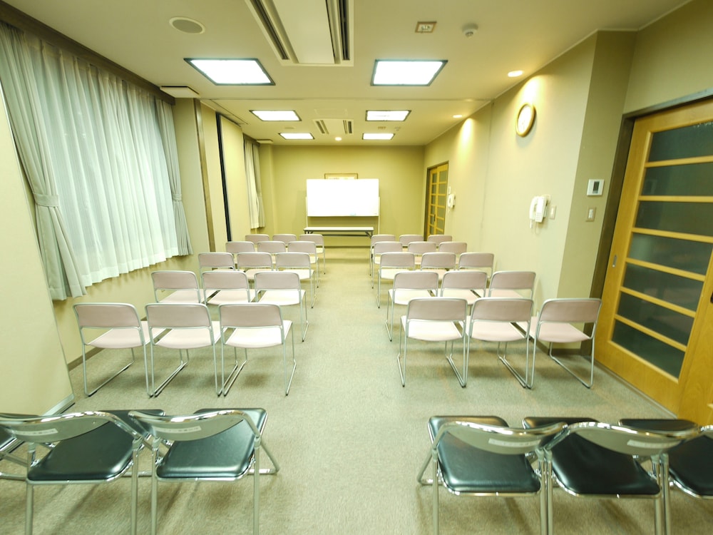 Hotel Route Inn Minokamo 21/22