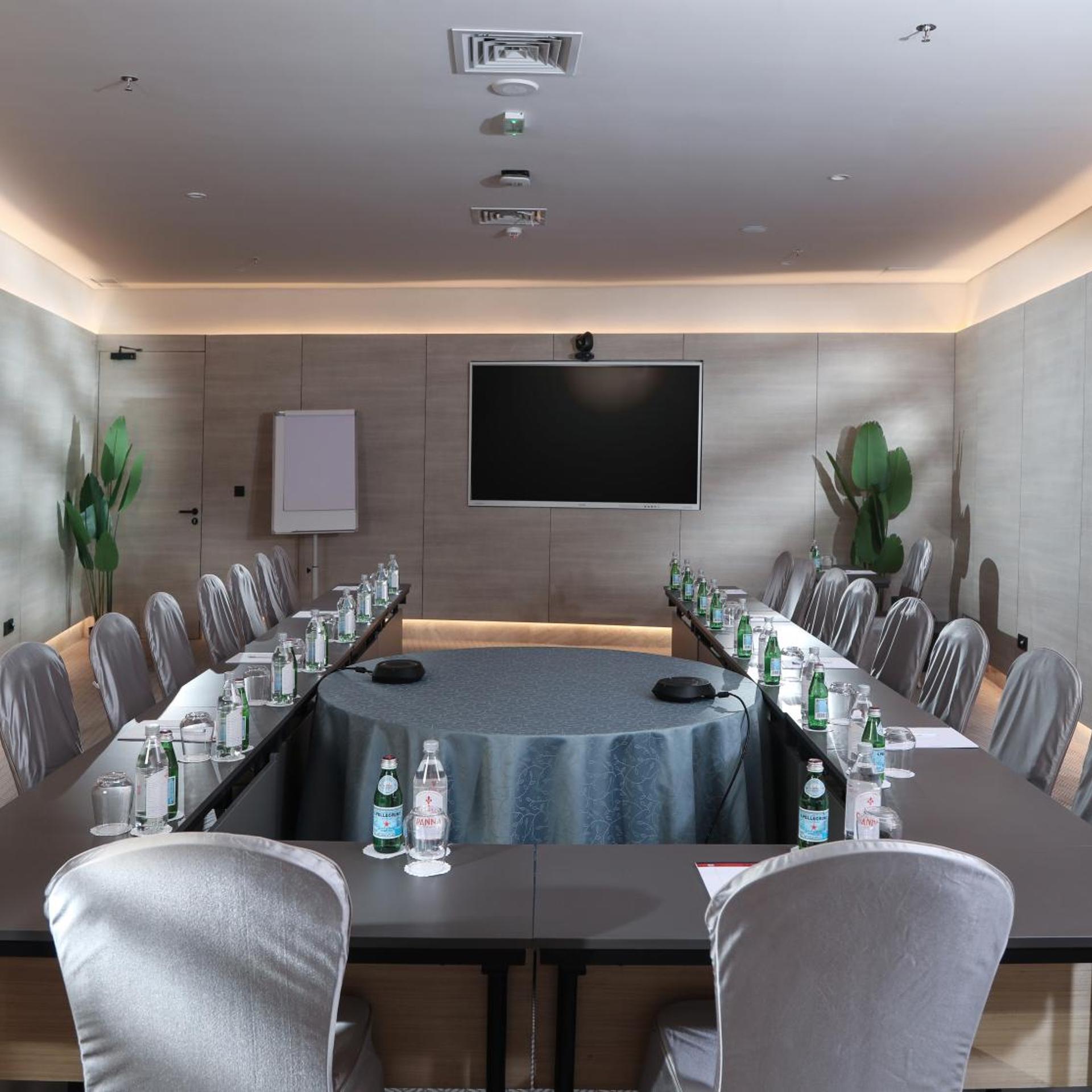 Ray Hotel Kuwait 55/63