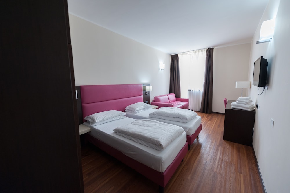 Kona Hotel Verona 4/50