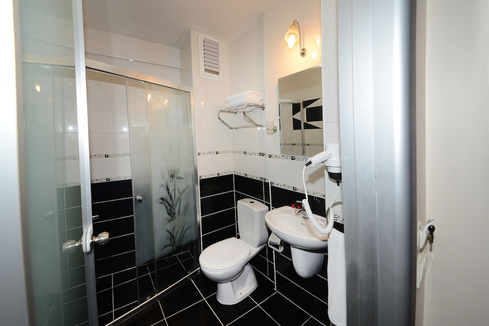 Hotel Grand Umit 13/56
