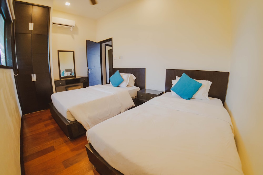 Borneo Beach Villas 12/62