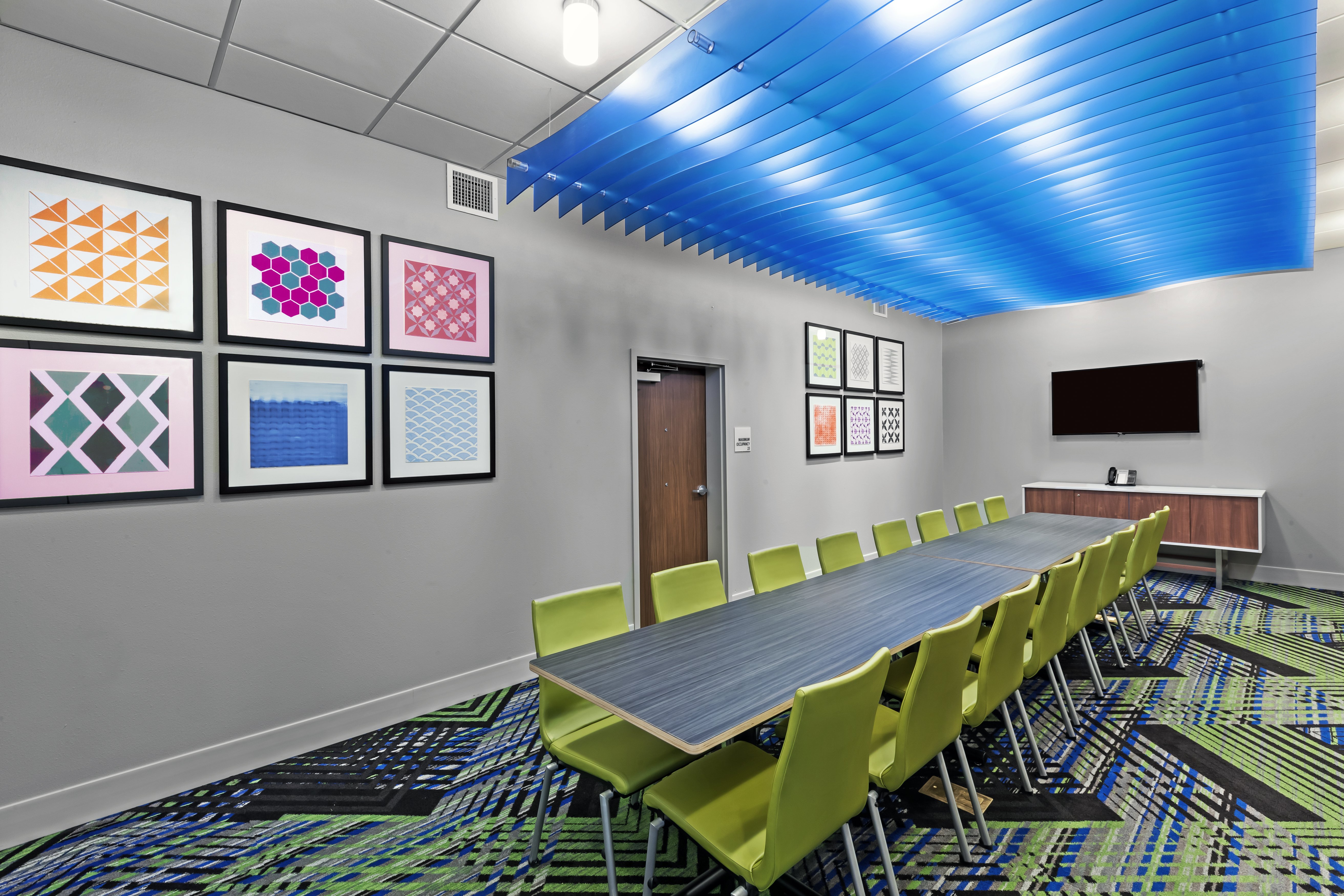 Holiday Inn Express Suites Chanute 44/46