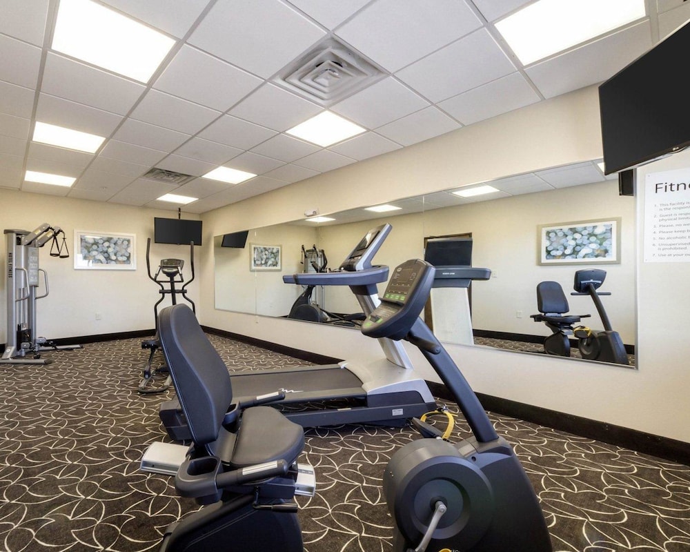 Quality Inn and Suites Victoria East 15/38