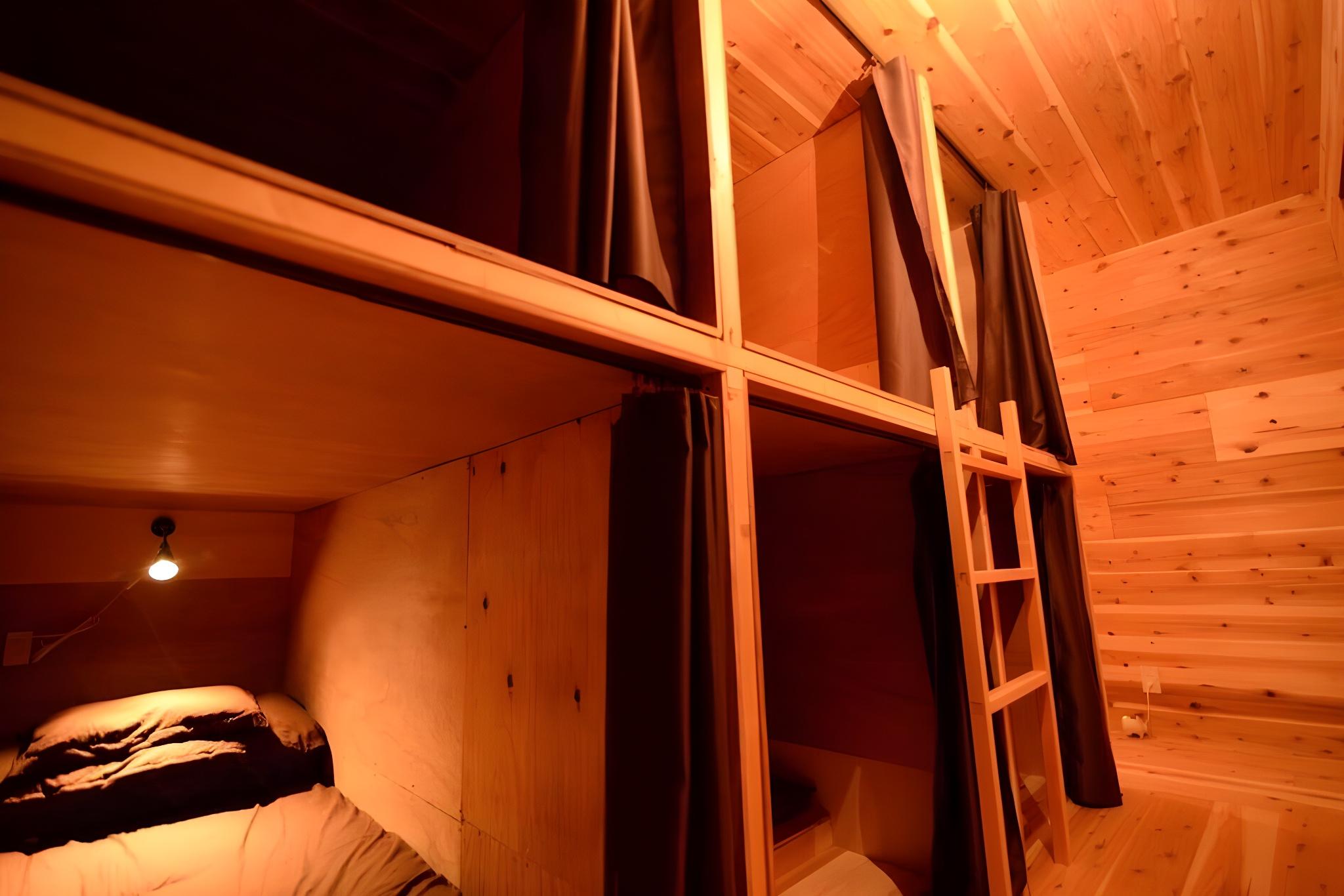 MIXED DORM