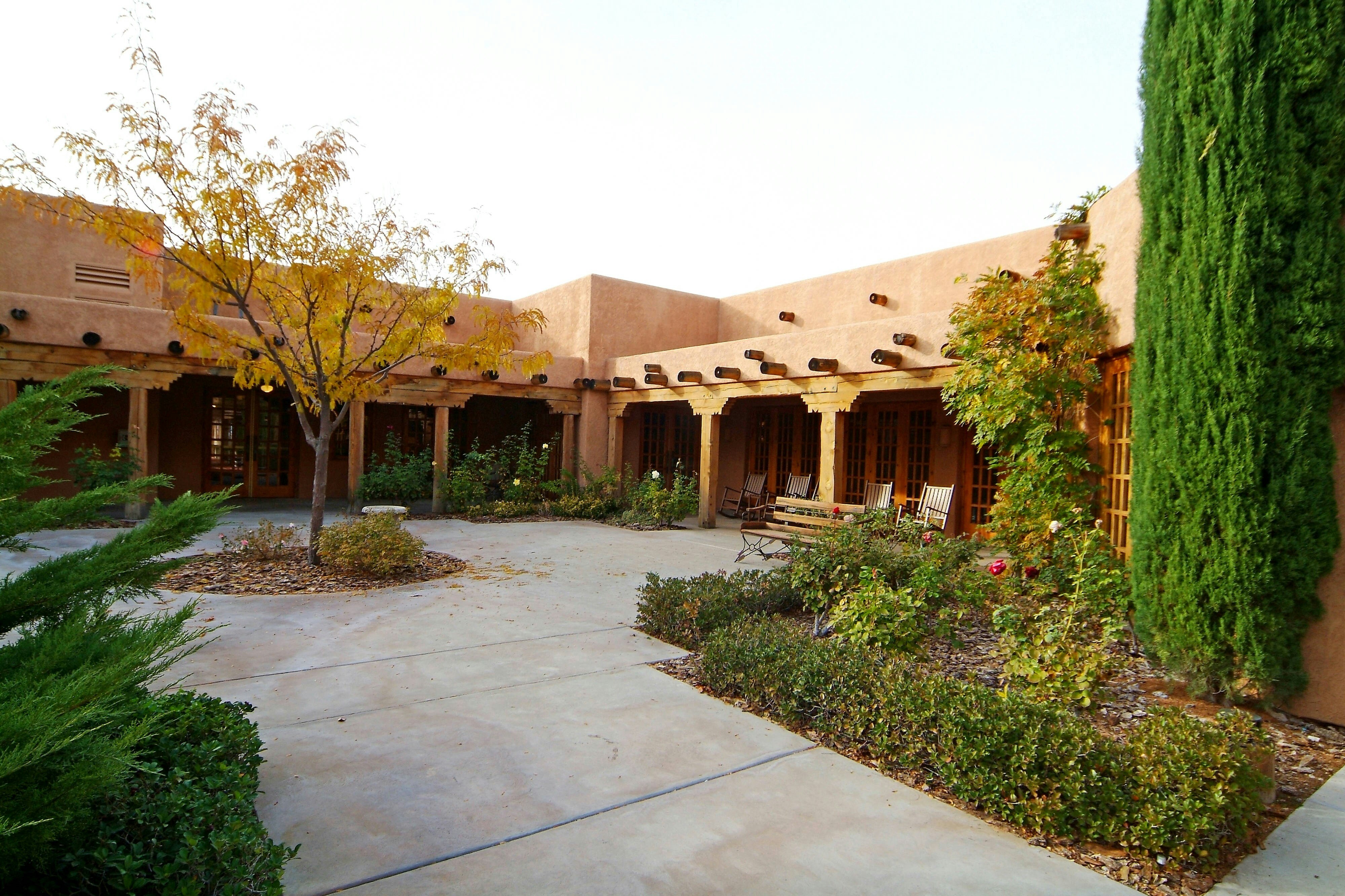Courtyard Page At Lake Powell 13/19