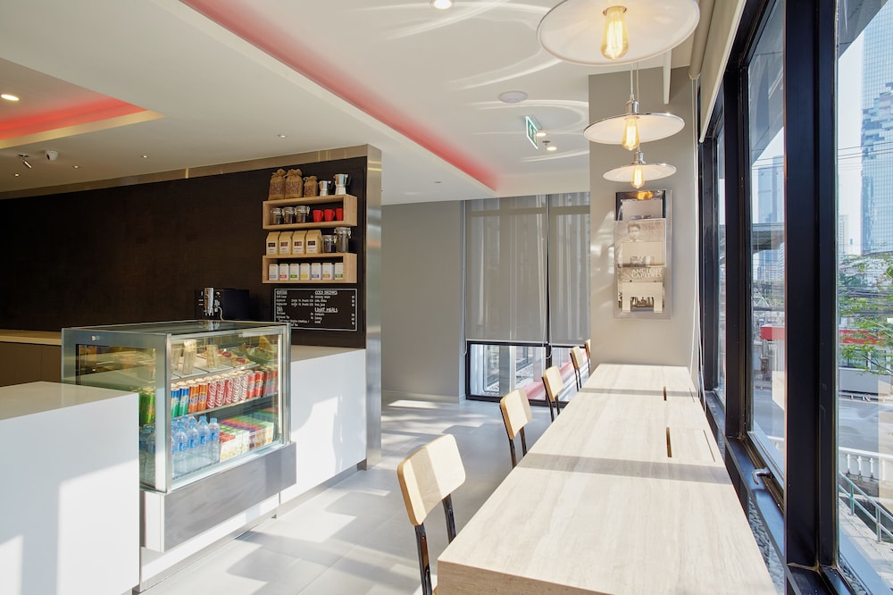 Easy Planet Bangkok Surawong 18/66