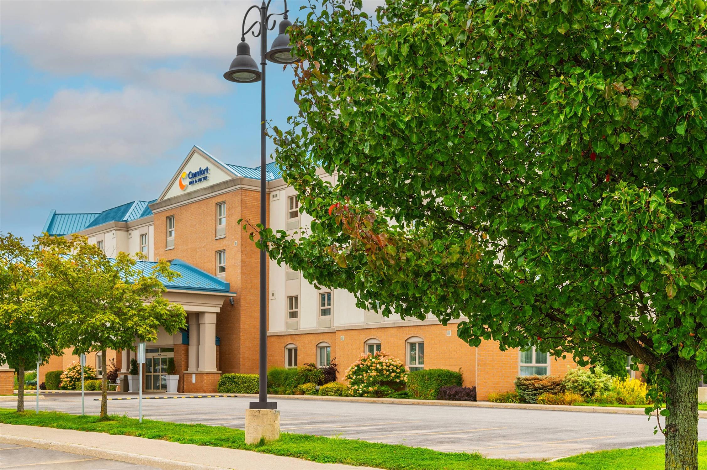 Comfort Inn & Suites Kincardine, ON 28/28