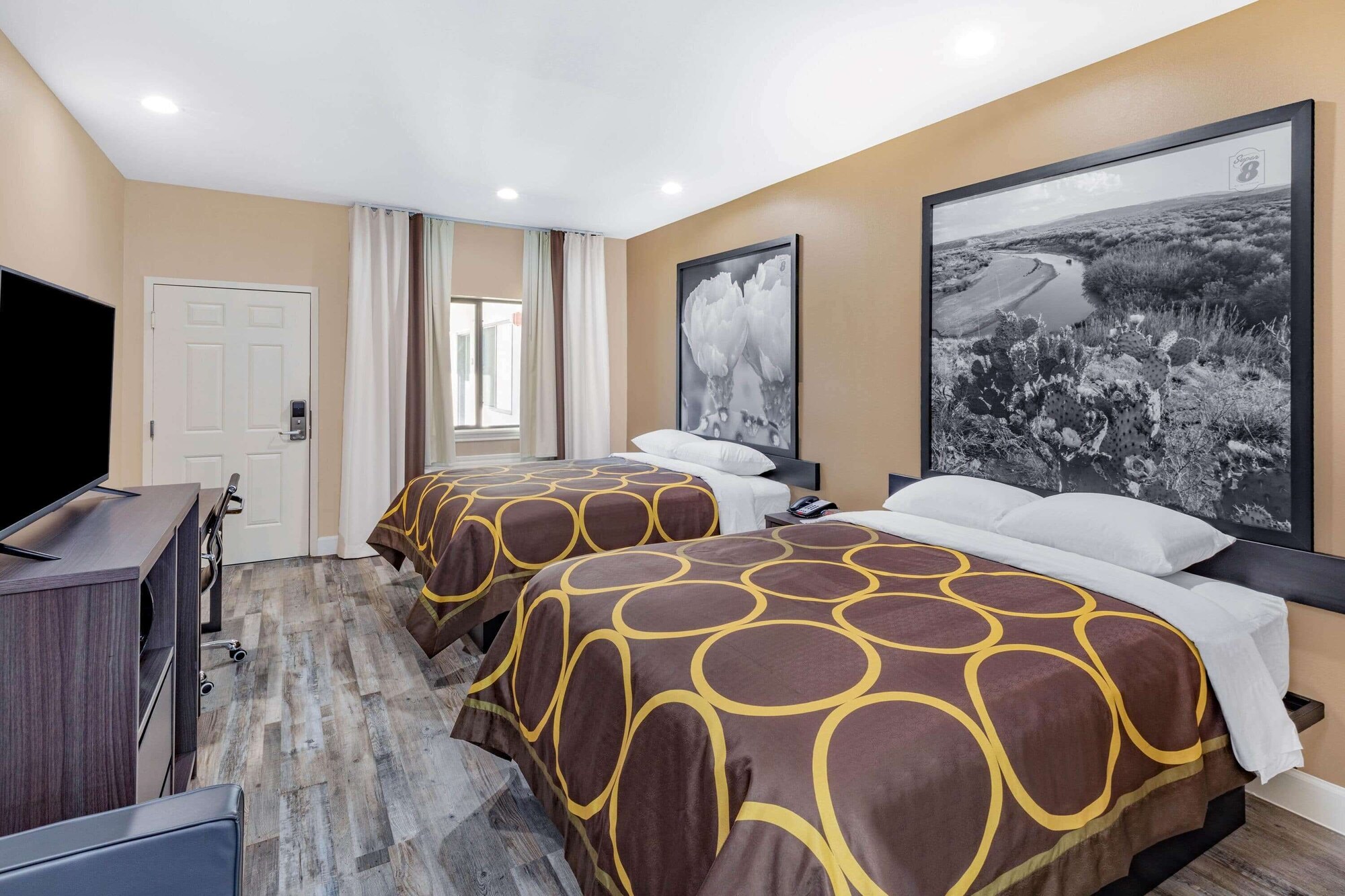 ROOM, 2 QUEEN BEDS