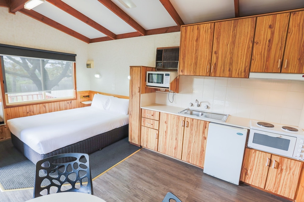 1 Bedroom, Cottage, 1 Queen and 1 Bunk Bed