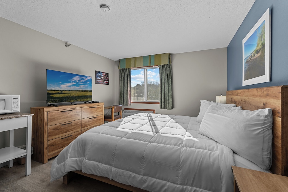 Gulf, Lake, King Bed, Kitchenette