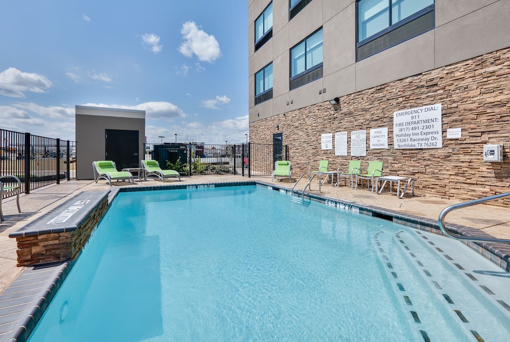 Holiday Inn Express & Suites Fort Worth North - Northlake 1/58