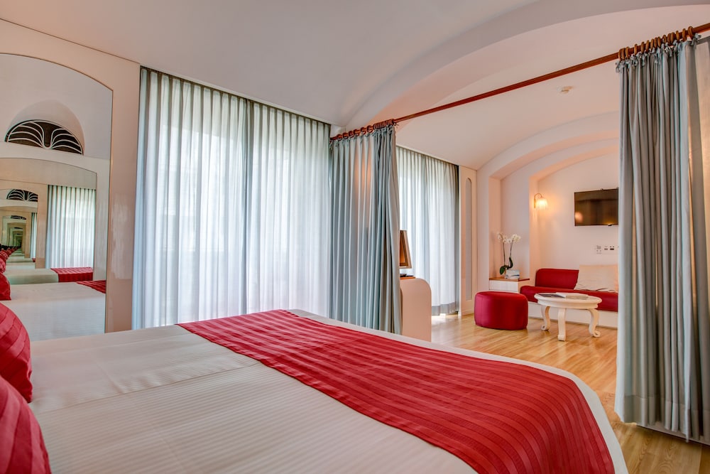 Atlantic Hotel Riccione 30/75