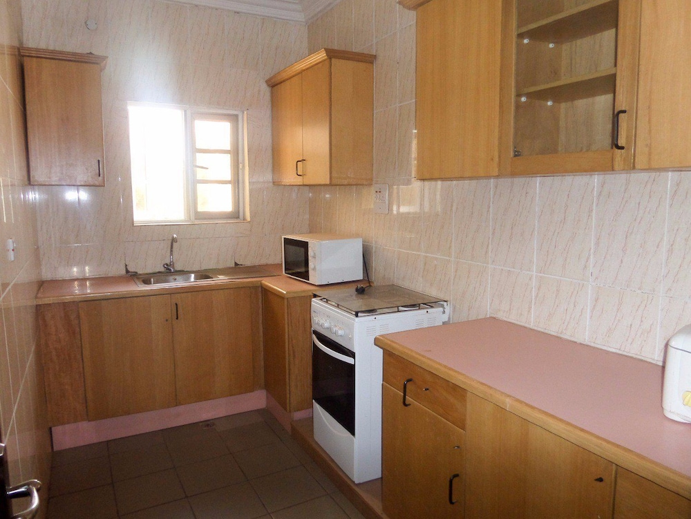 Junbic Apartment And Suites 22/22