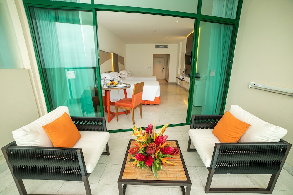 Barcelo Colon Miramar 33/50