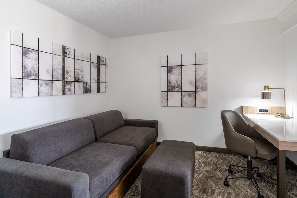 SpringHill Suites Marriott Colorado Springs South 39/59