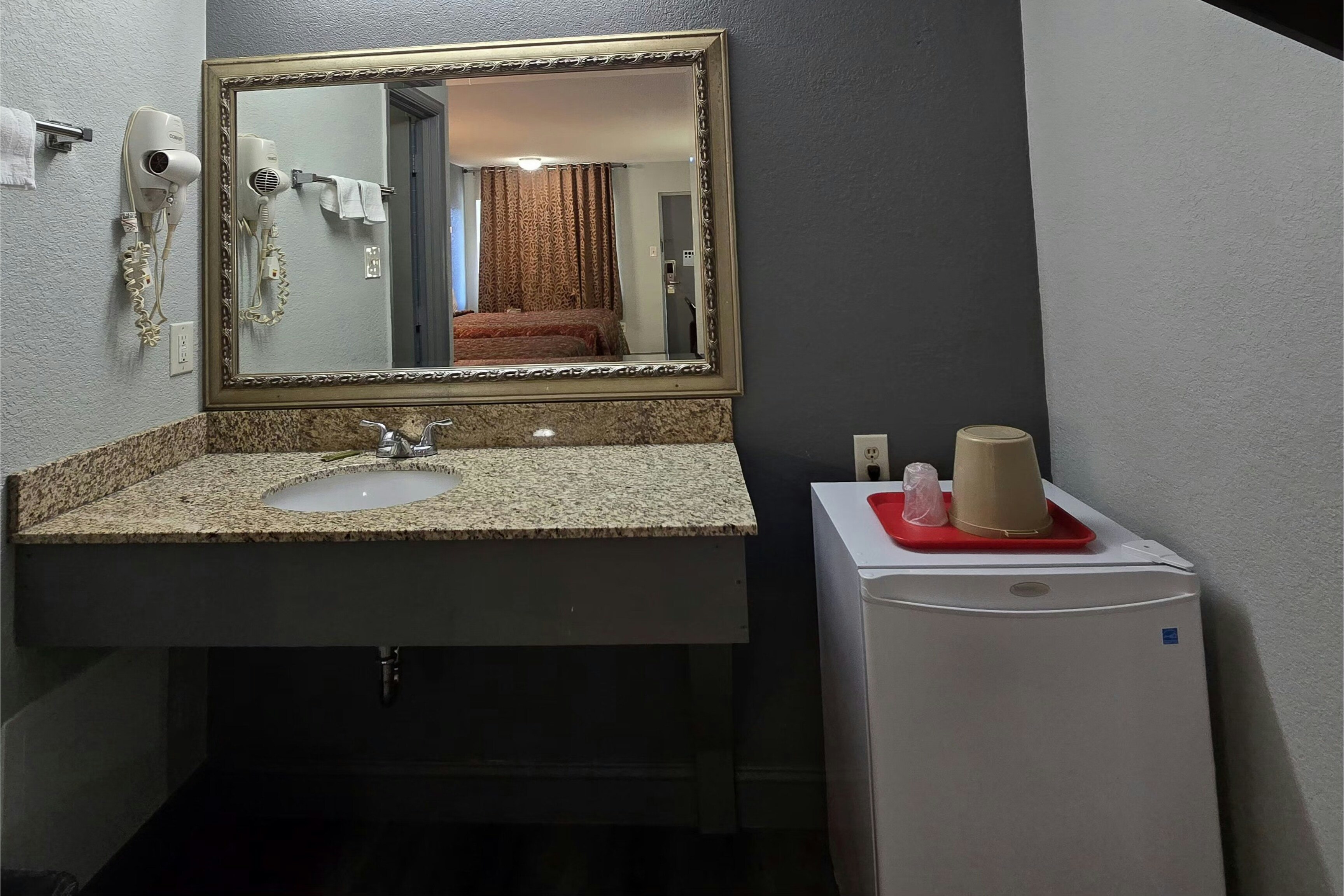 Eagle Inn by Hotel O Richmond Midlothian Turnpike 24/26