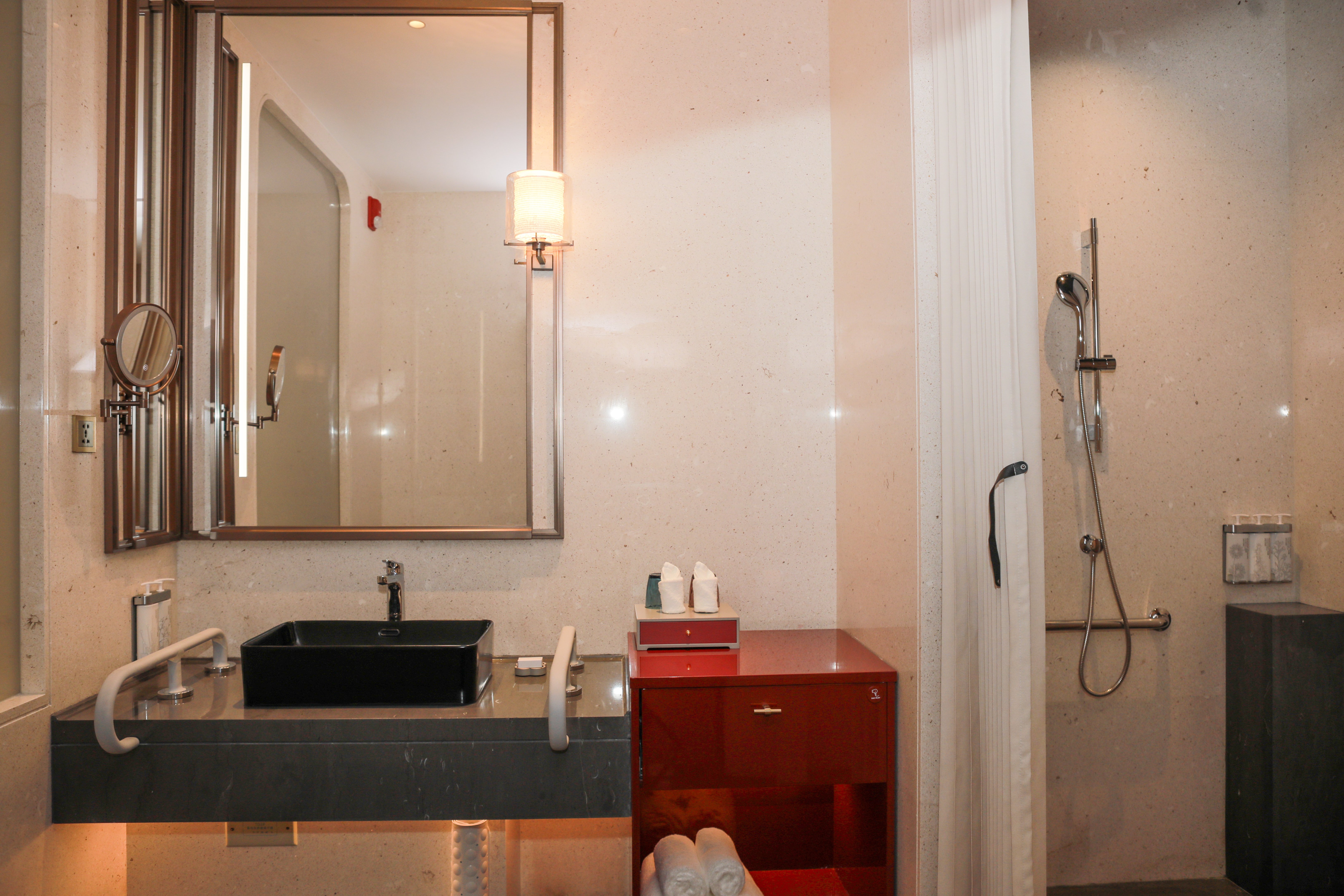 HUALUXE Shenzhen Bao'an by IHG 49/50