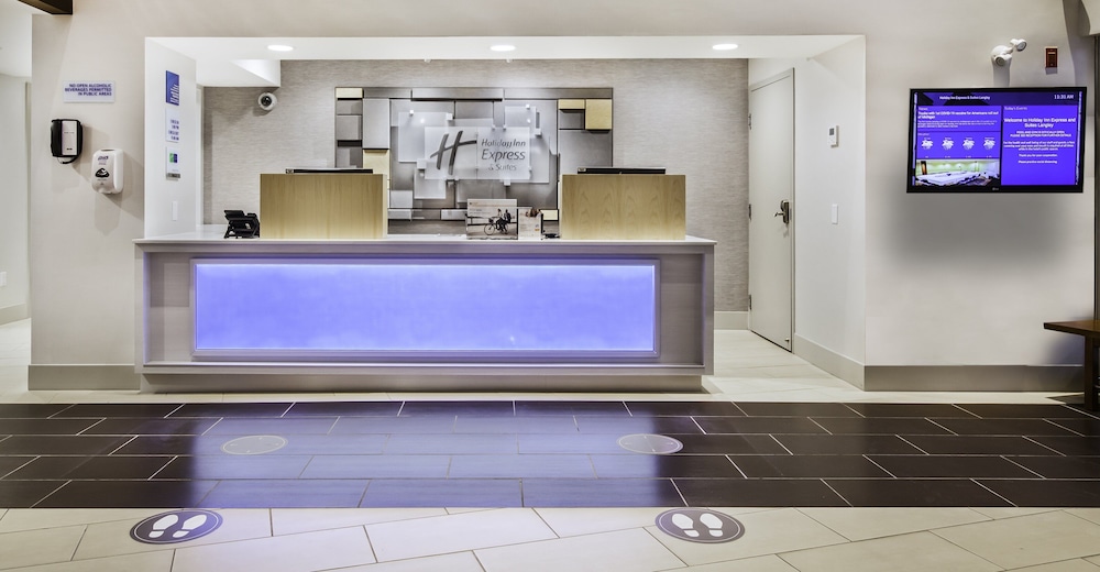Holiday Inn Express Suites Langley 6/73