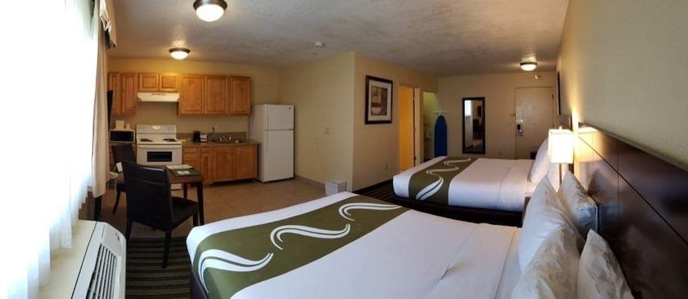 Quality Inn & Suites Vancouver - Hazel Dell 20/59