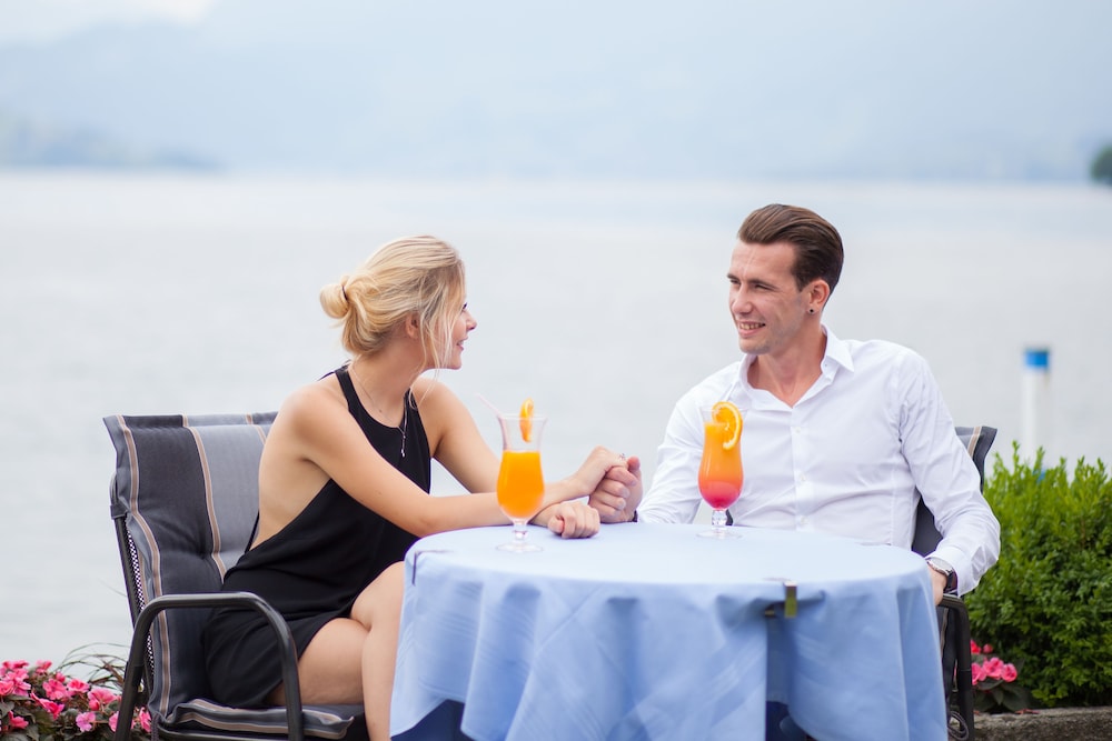 Romantik Hotel Beau Rivage 40/42