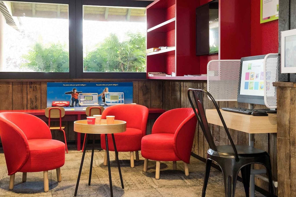 Ibis Styles Chartres 40/50