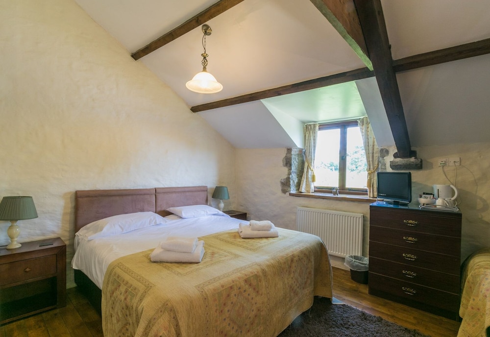 The Barn B and B 26/49