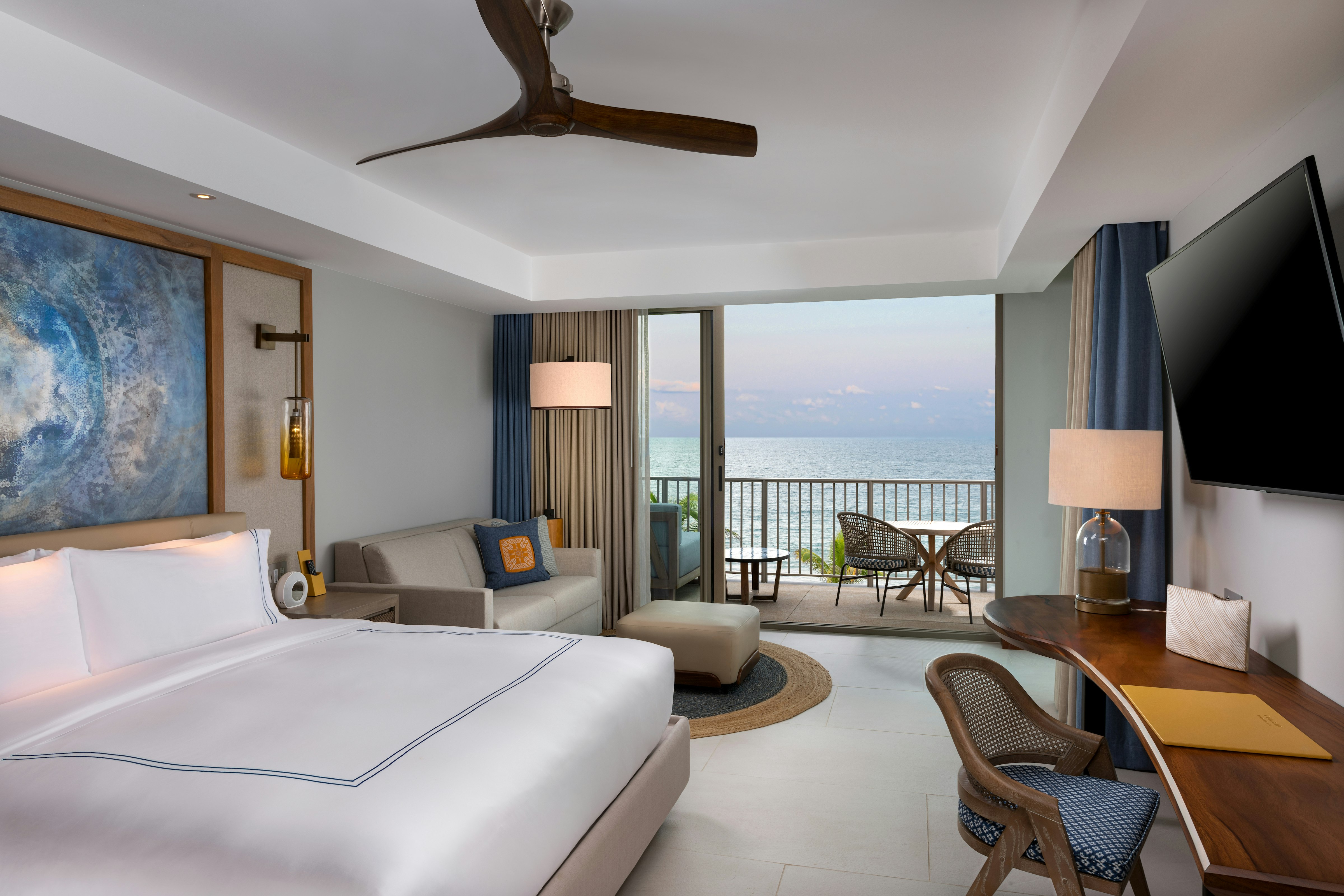 Room, King Bed, Beach Front