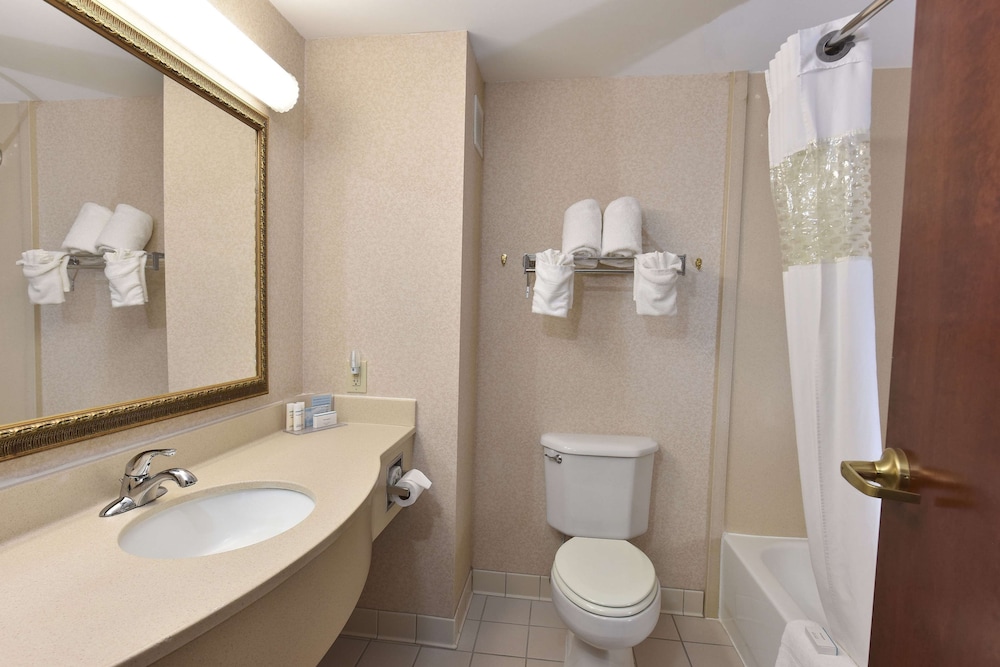 Hampton Inn Selma 12/42
