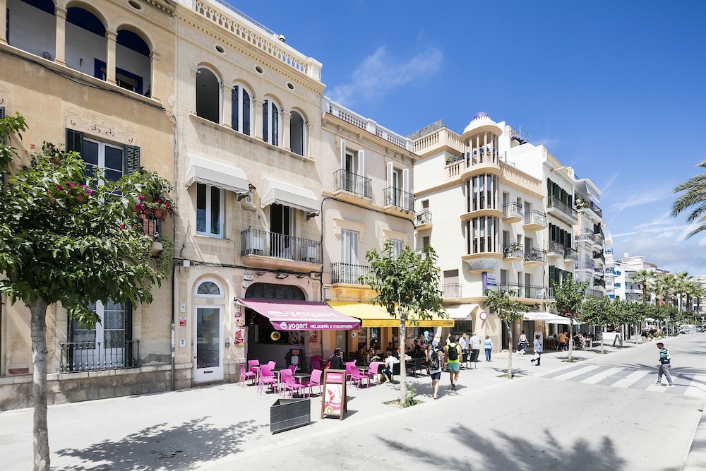 Sitges Group Ribera 39/50