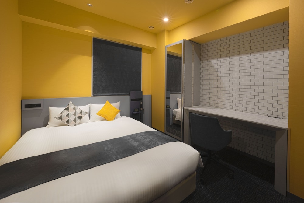 Renovated, Superior, Queen Bed