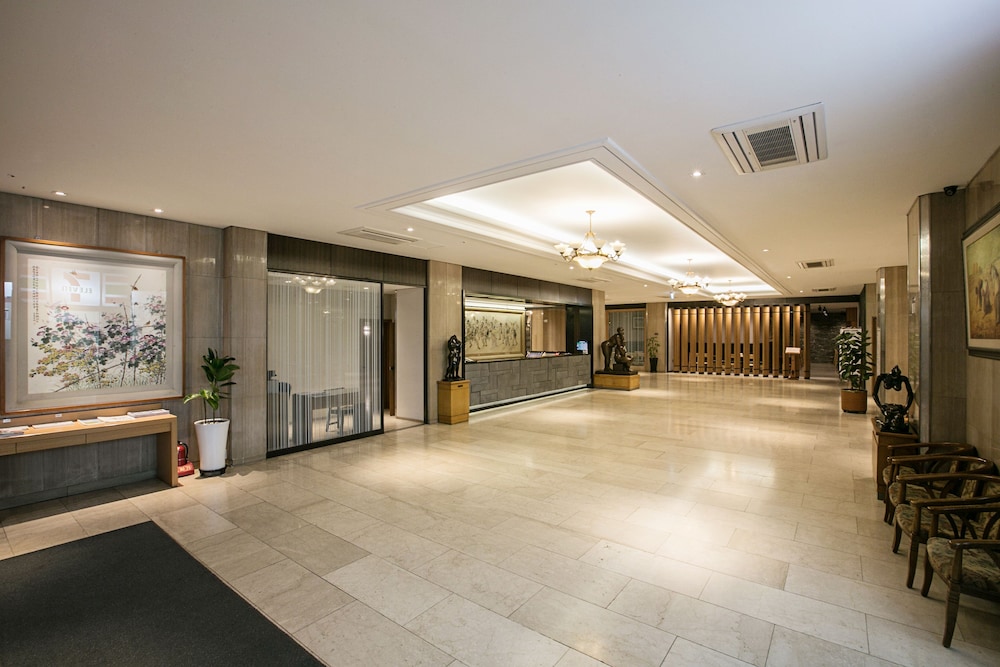 Busan Tourist Hotel 15/60
