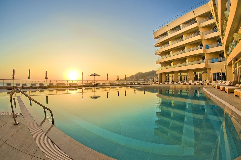 Konstantinos Palace 28/50