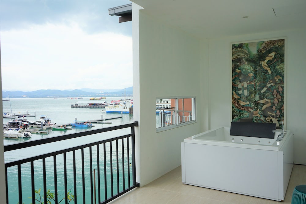 Lobby at Ramada by Wyndham Langkawi Marina, LANGKAWI