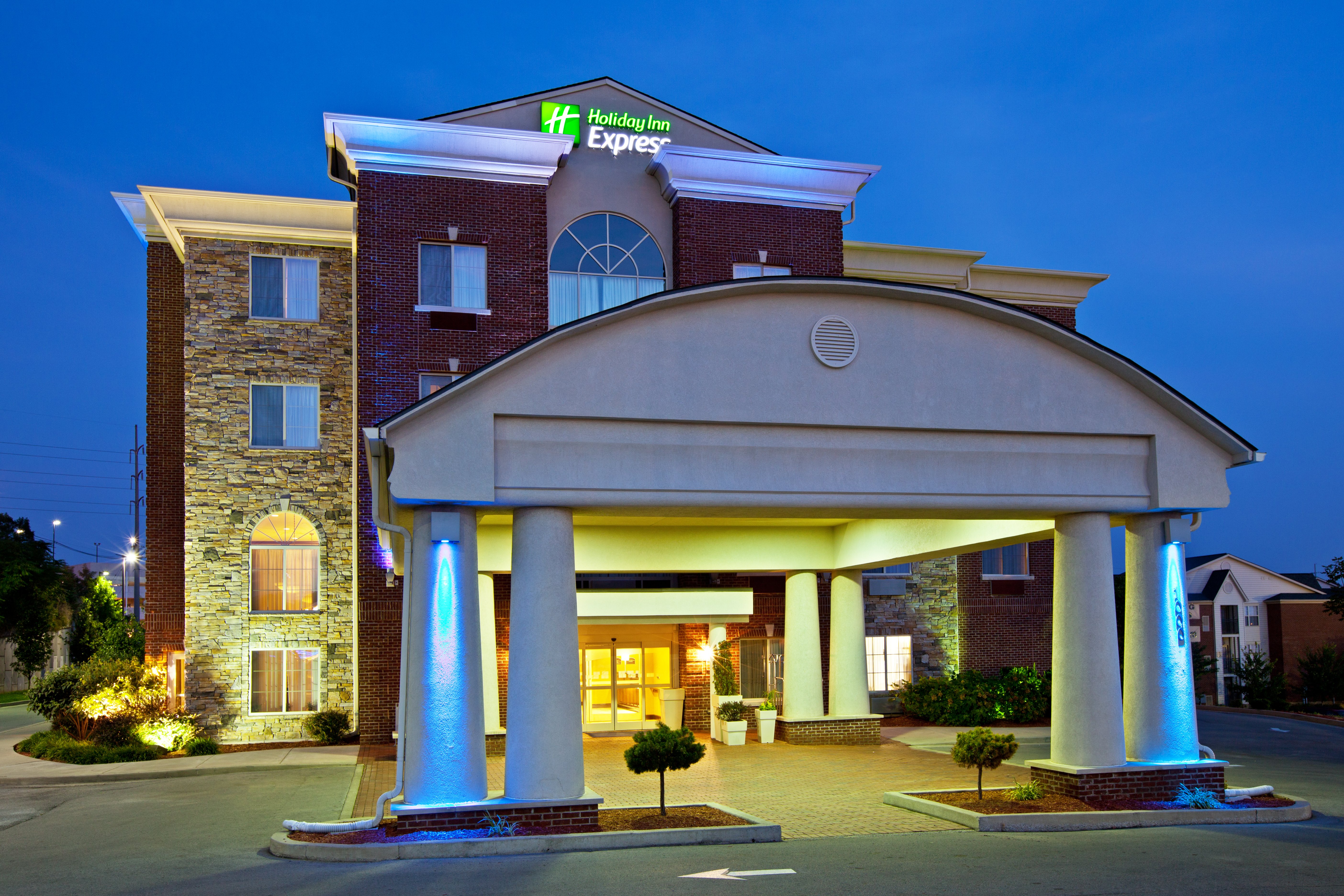 Holiday Inn Express Hotel And Suites Lexington Downtown University 2/47