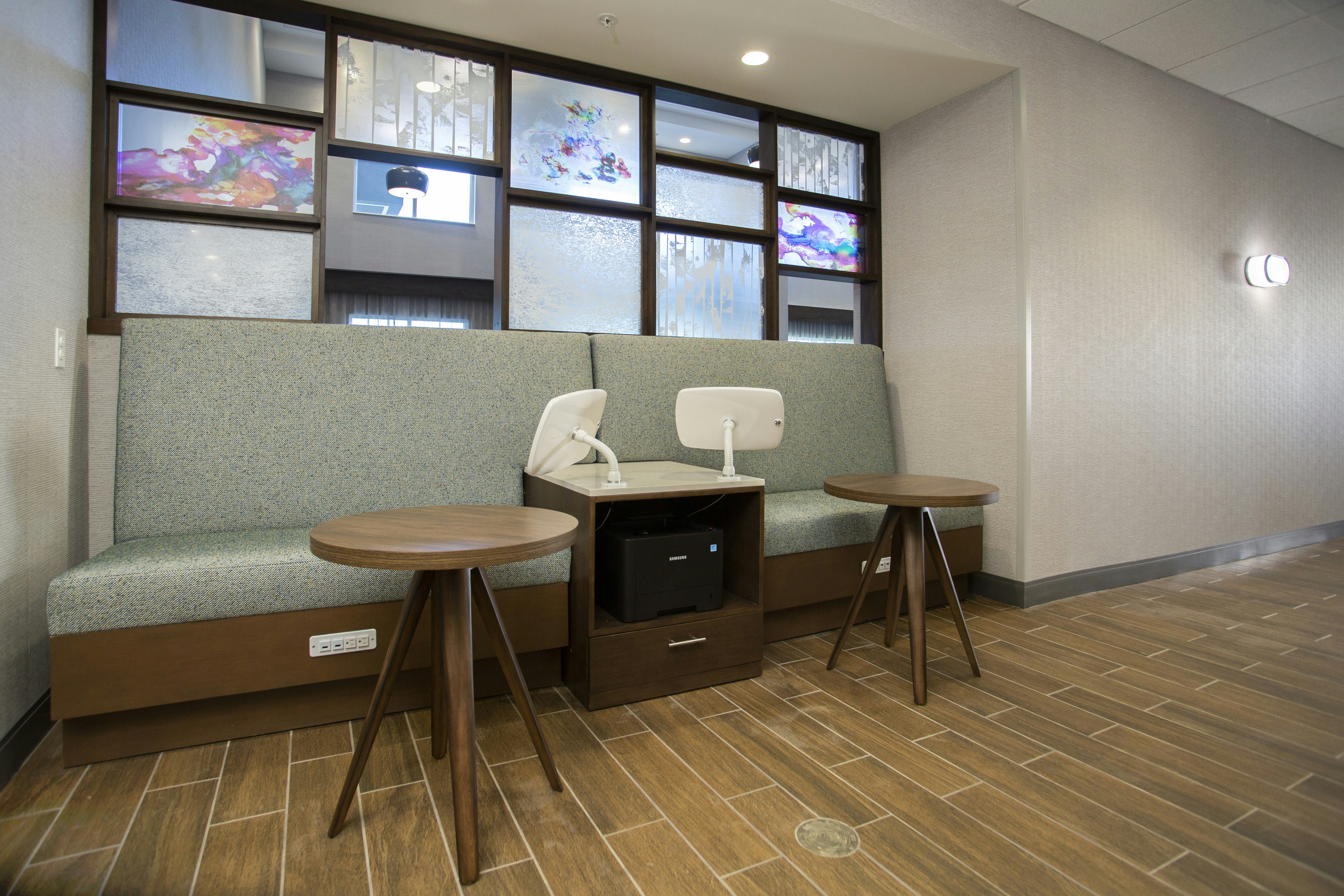 Hampton Inn Suites Kutztown Pa 26/46