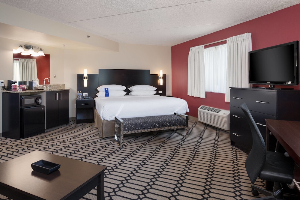 Delta Hotels By Marriott Fargo 10/53