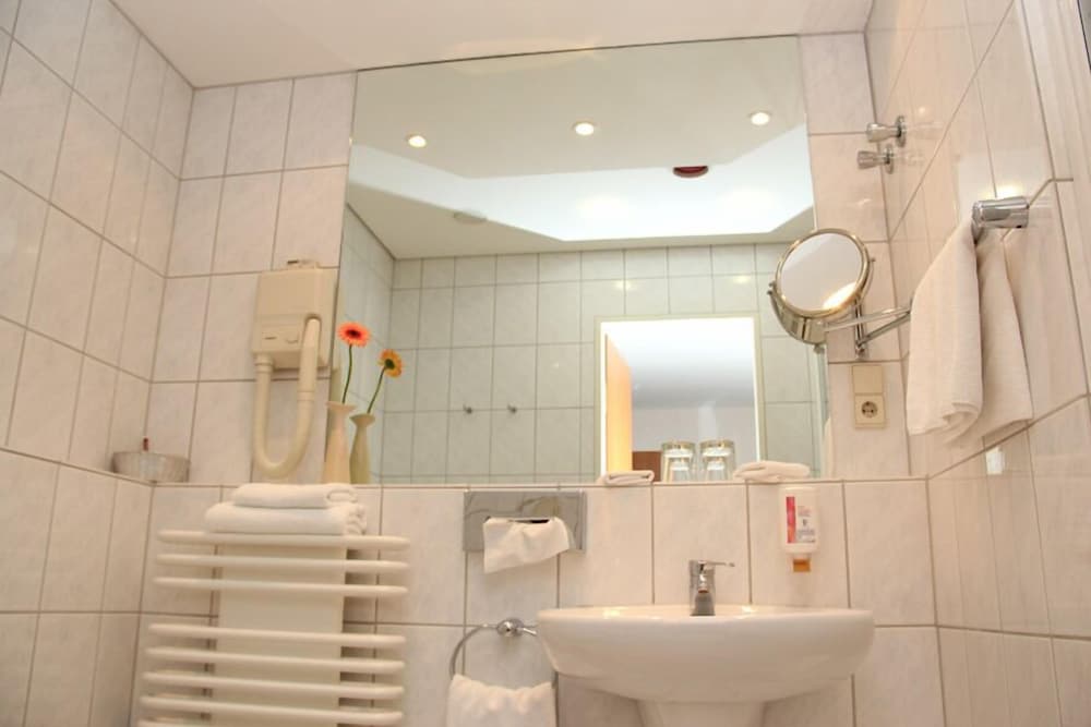 Hotel Ascania 20/20