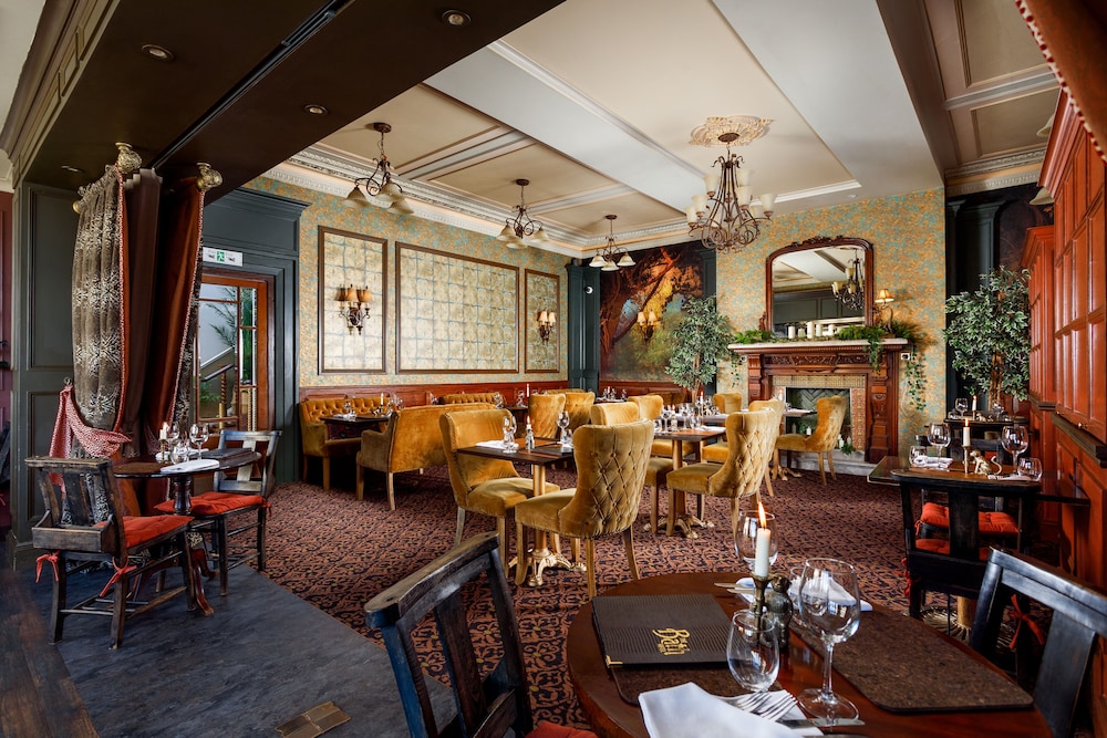 The Bath Hotel 45/61