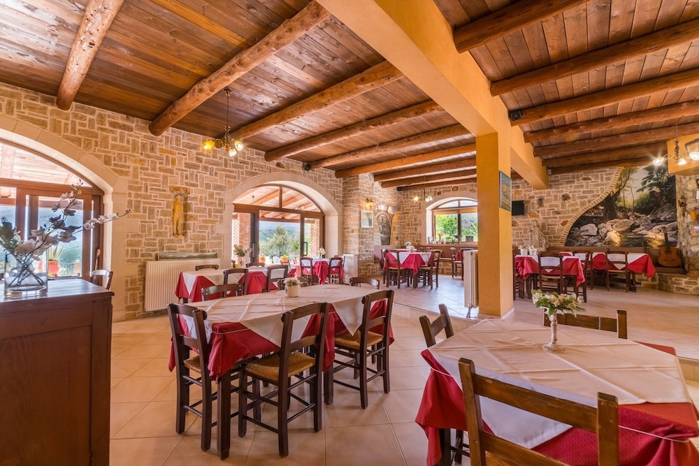 Aravanes Mountain Resort And Eco Cuisine 57/75