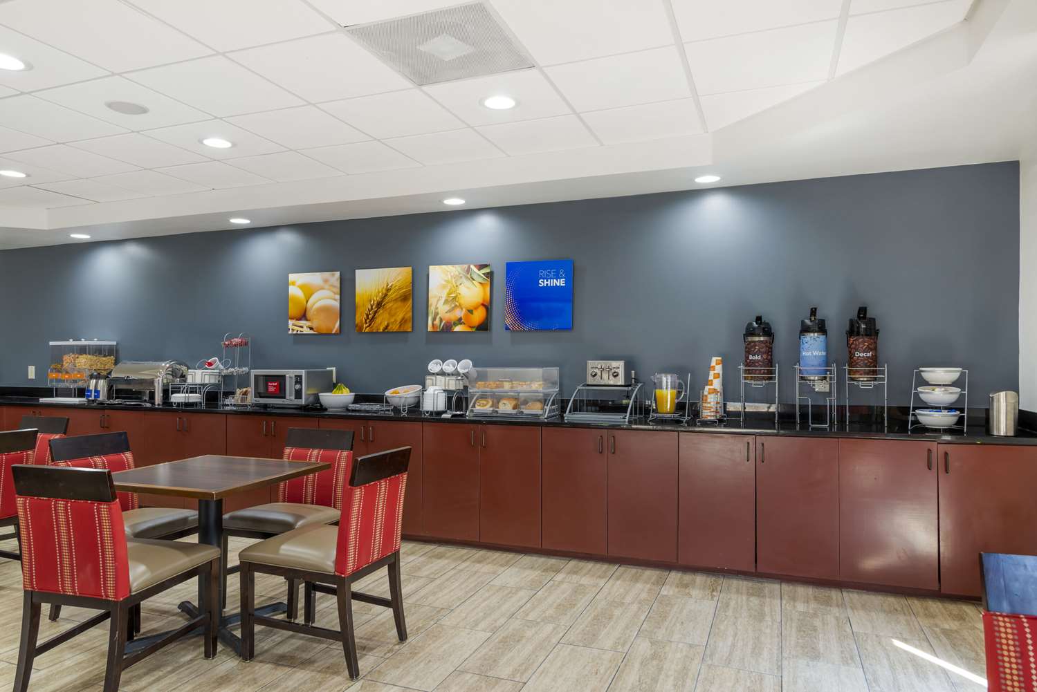 Comfort Suites Atlanta Airport 10/14