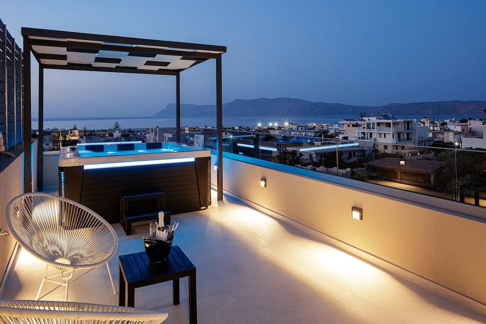 Sapphire Horizon Suites 14/94