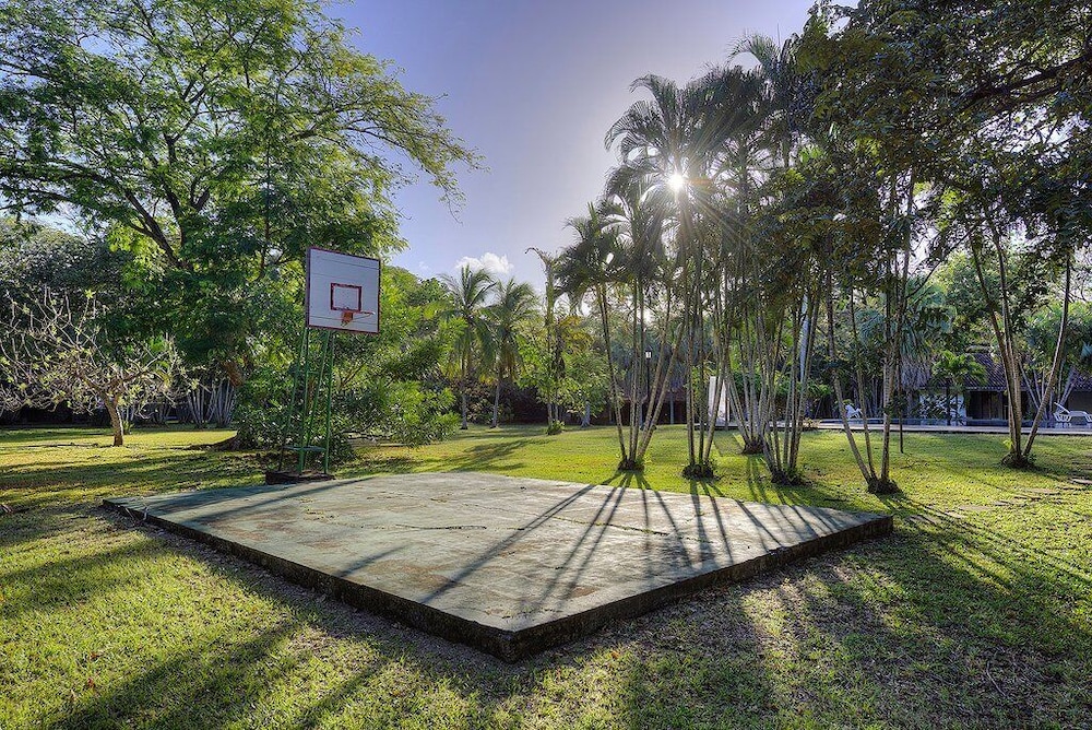Hacienda La Pacifica 41/73
