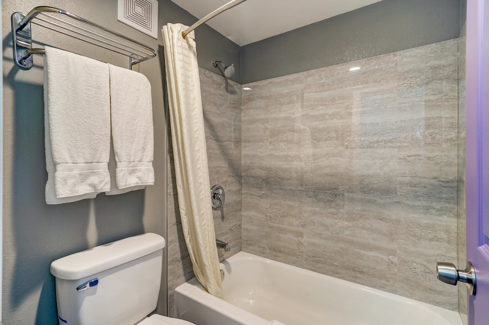BUDGET INN ELLIJAY 12/37
