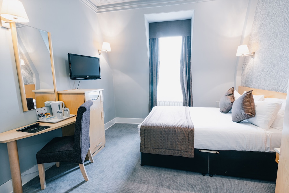 Station Hotel Aberdeen 30/67