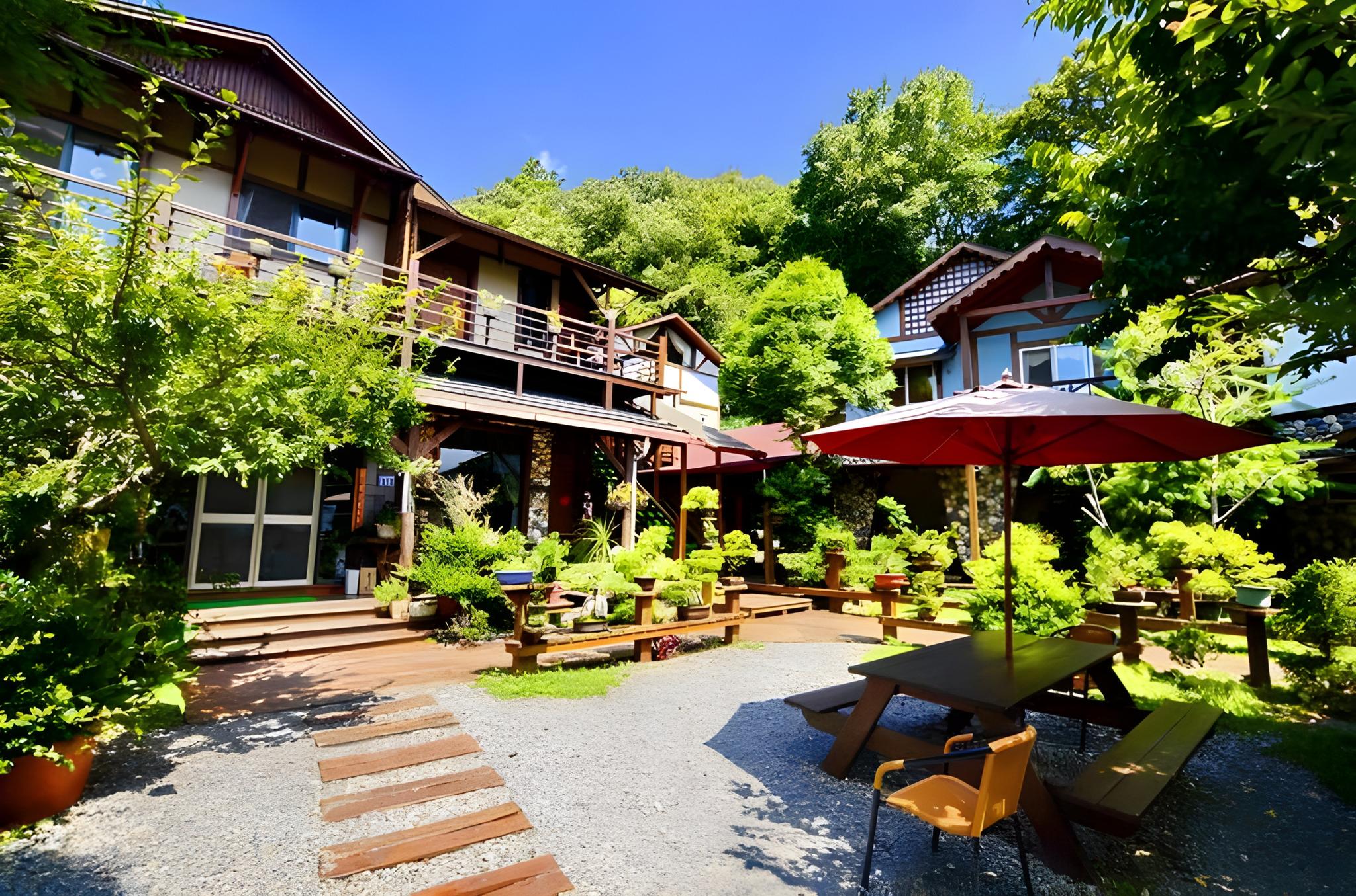 Shiyai Taoyuan B & B 25/30