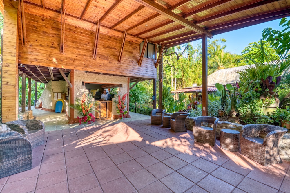 Ylang Ylang Beach Resort 7/78