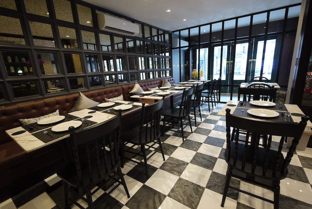 Oriental Heritage Residence Bangkok 40/50