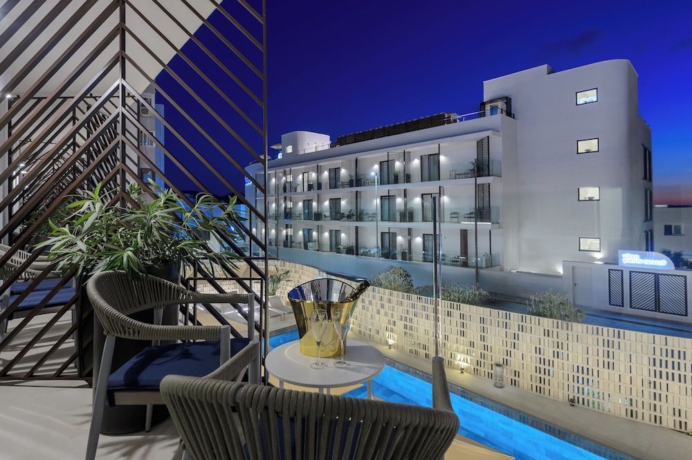 Hotel Vibra Yamm Urban in CALA GRACIO