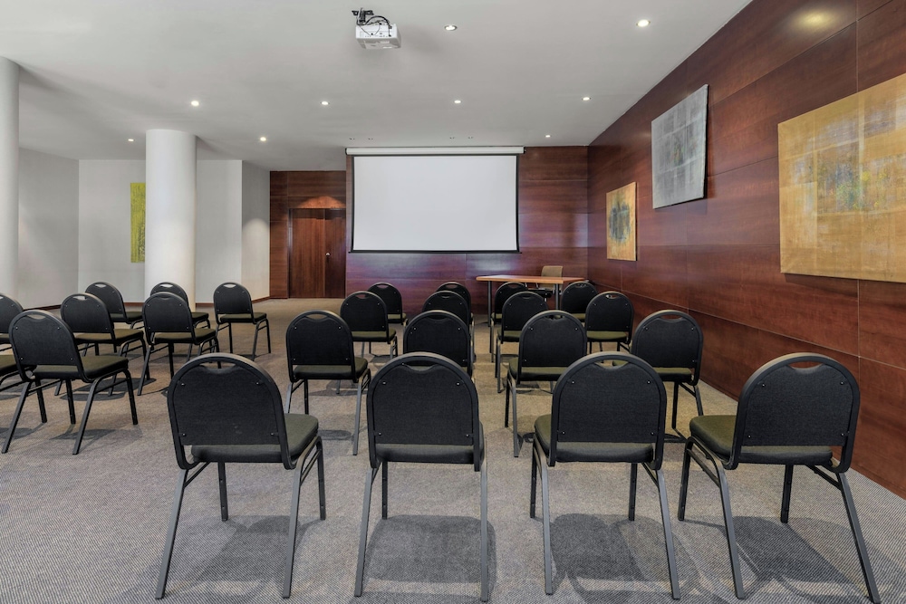 AC Hotel Alcala de Henares by Marriott 45/50